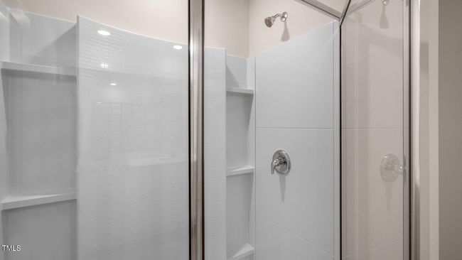 Bathroom | Image 21