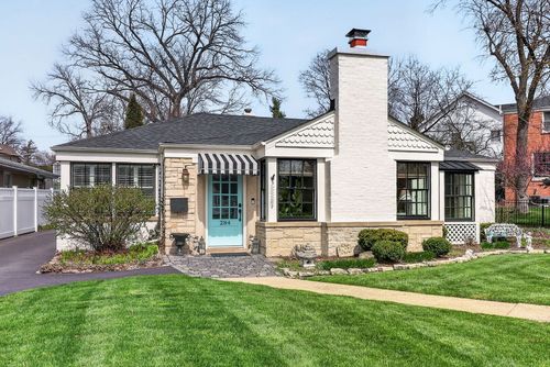 284 Chesterfield Ave, Glen Ellyn, IL, 60137-4970 | Card Image