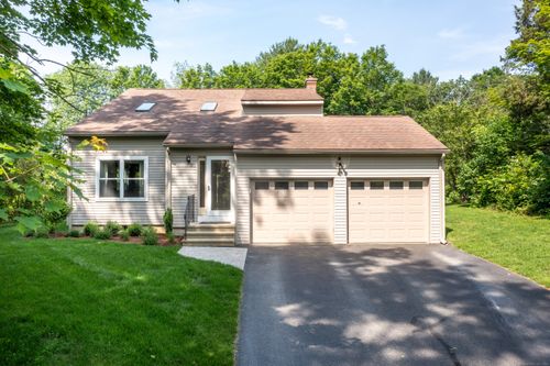 52 Crooked Trl, Woodstock, CT, 06281-2600 | Card Image
