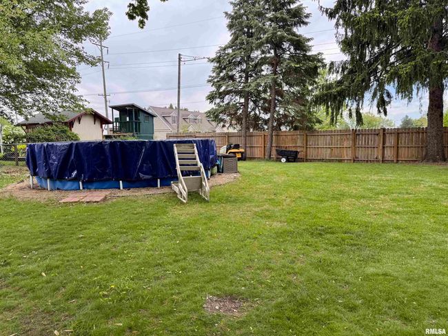 940 Memorial Dr, House other with 3 bedrooms, 2 bathrooms and null parking in Macomb IL | Image 25