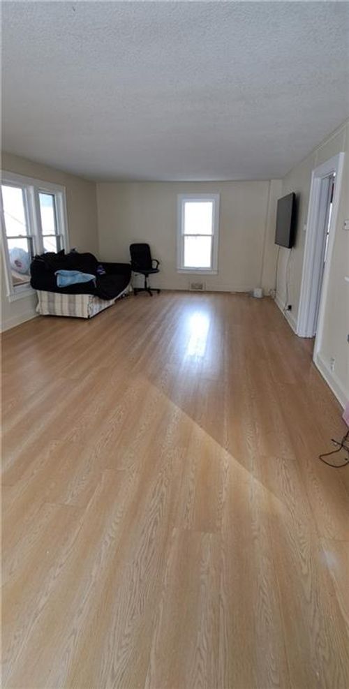 547 S Evanston Ave, Independence, MO, 64053-1505 | Card Image