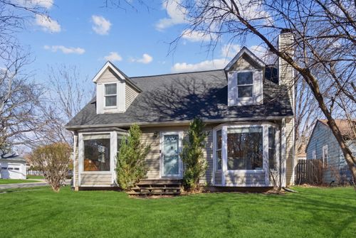 501 Elm Ave, Geneva, IL, 60134-1562 | Card Image