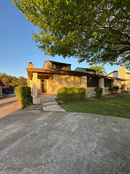 a-295 Mooring Cir, Lakeway, TX, 78734-4033 | Card Image