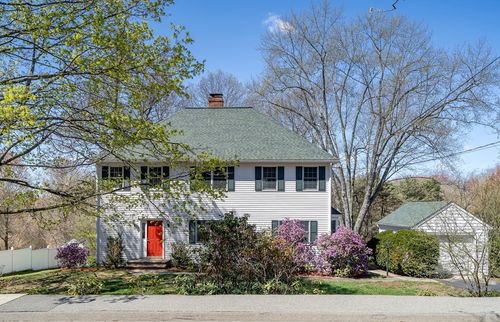 106 Grove St, Lexington, MA, 02420-1304 | Card Image