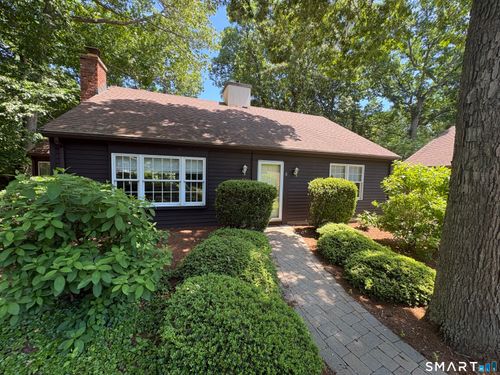 6-6 Ladshaw Dr, Madison, CT, 06443-3351 | Card Image