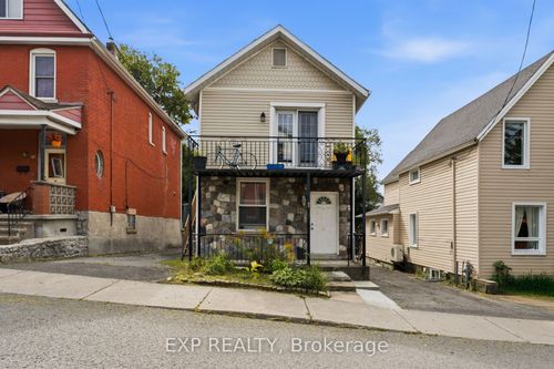84 Anderson St, Ottawa, ON, K1R6T7 | Card Image