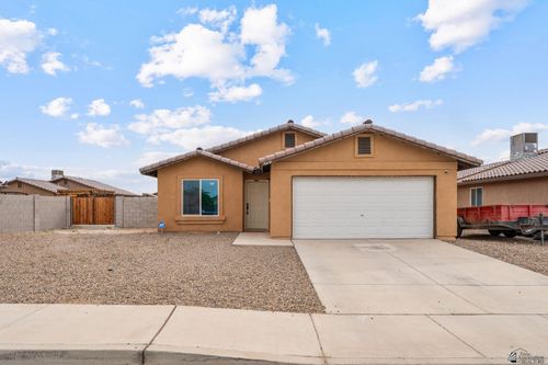 3649 S Benson Ave, Yuma, AZ, 85365-7432 | Card Image