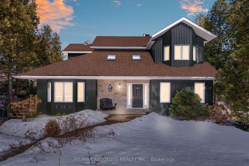 39 Mcneill Rd, Braeside, ON, K0A1G0 | Card Image