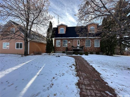 309 2 Ave, Gerald, SK, S0A1B0 | Card Image