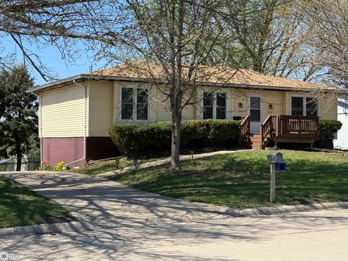 2209 S 3rd Ave, Marshalltown, IA, 50158-4510 | Card Image