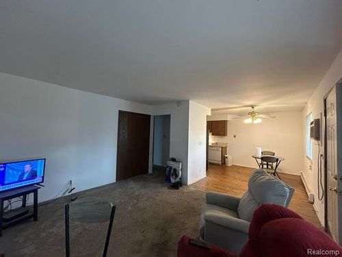 4-30446 Utica Rd, Roseville, MI, 48066-1588 | Card Image