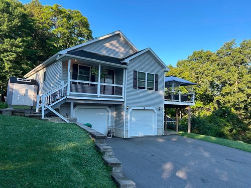 19 Chipman St, Clinton, MA, 01510-2822 | Card Image