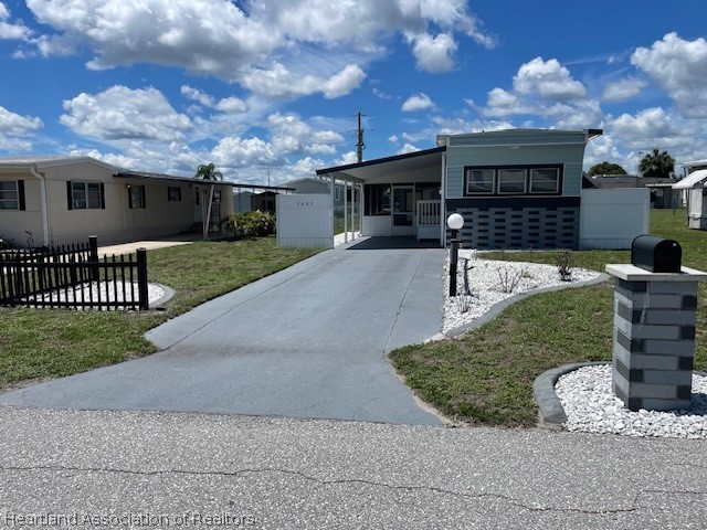 Maine Ave, Sebring, FL 33870