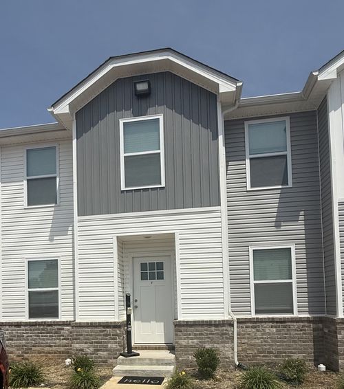 a1-919 Martin St, CLARKSVILLE, TN, 37040-4090 | Card Image