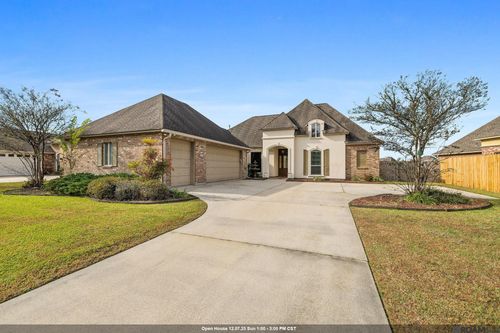 13417 Williamsburg Dr, Walker, LA, 70785-5527 | Card Image