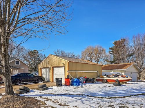 204 Ne 2nd St, Black River Falls, WI, 54615-1423 | Card Image