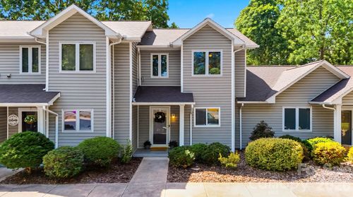 2675 White Oak Court Ext, Claremont, NC, 28610-8286 | Card Image