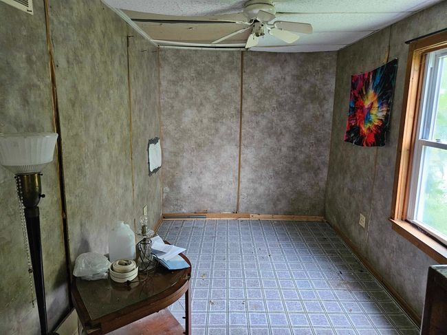 4469 3 Rd St, House other with 1 bedrooms, 1 bathrooms and null parking in Windsor WI | Image 11