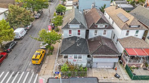 9024 Avenue L, Brooklyn, NY, 11236-4723 | Card Image