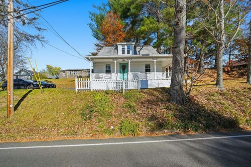 196 Pendleton Ave, Chicopee, MA, 01020-2100 | Card Image