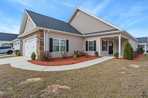 145 Fairway Oaks Dr, Perry, GA, 31069-4561 | Card Image