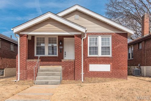 5729 Finkman St, Saint Louis, MO, 63109-3504 | Card Image