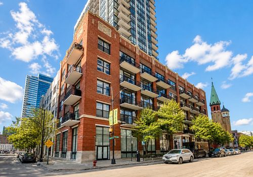210 S Desplaines St, Chicago, IL, 60661-5500 | Card Image