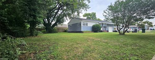 5 Matoaka Ln, Newport News, VA, 23606-3128 | Card Image