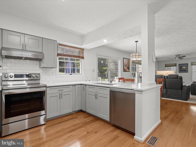 8289 Hammond Branch Way, House other with 4 bedrooms, 4 bathrooms and null parking in LAUREL MD | Image 12