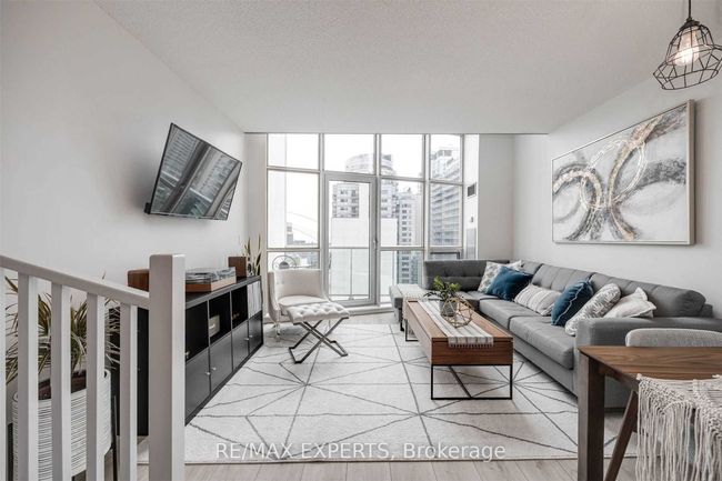 LPH14 - 36 Blue Jays Way, Condo with 2 bedrooms, 2 bathrooms and null parking in Toronto ON | Image 11