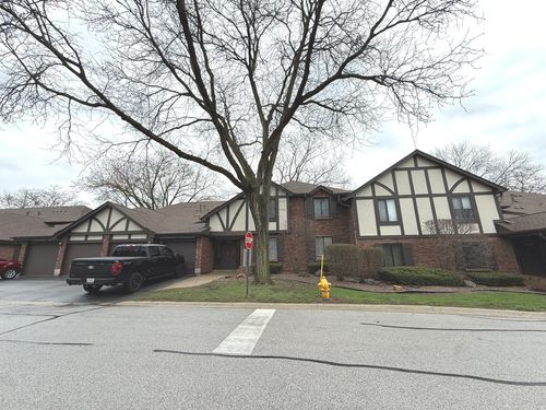 64b-11301 Sycamore Ln, Palos Hills, IL, 60465-2575 | Card Image