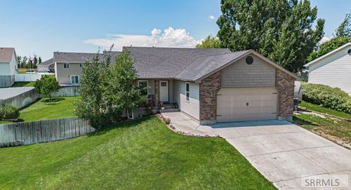 87 N Stocktrail Dr, Idaho Falls, ID, 83402-4993 | Card Image