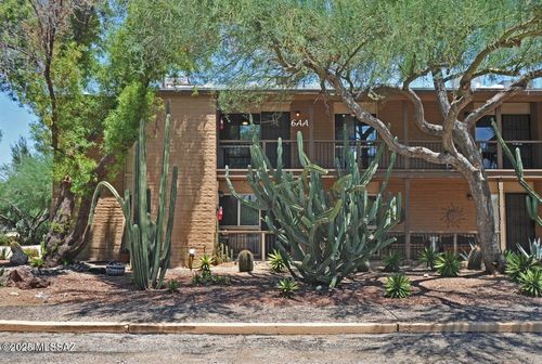 6aa-6 W Greenock Dr, Tucson, AZ, 85737-7611 | Card Image