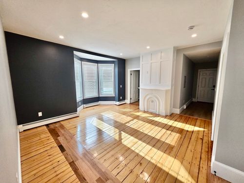 2-73 Vernon St, Providence, RI, 02903-3049 | Card Image