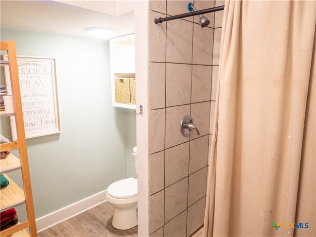 1006 W North St, House other with 2 bedrooms, 1 bathrooms and null parking in Victoria TX | Image 21
