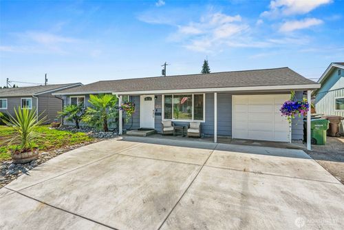 2589 Taylor Ave, Longview, WA, 98632-4427 | Card Image