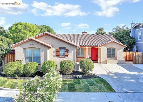 198 Continente Ave, Brentwood, CA, 94513-1968 | Card Image