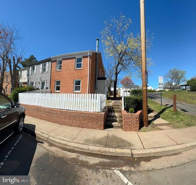 9252 Taney Rd, Townhouse with 3 bedrooms, 2 bathrooms and null parking in MANASSAS VA | Image 13