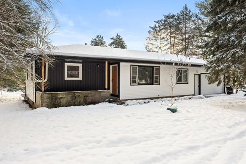 1600 E Webb Rd, Dewitt, MI, 48820-8364 | Card Image