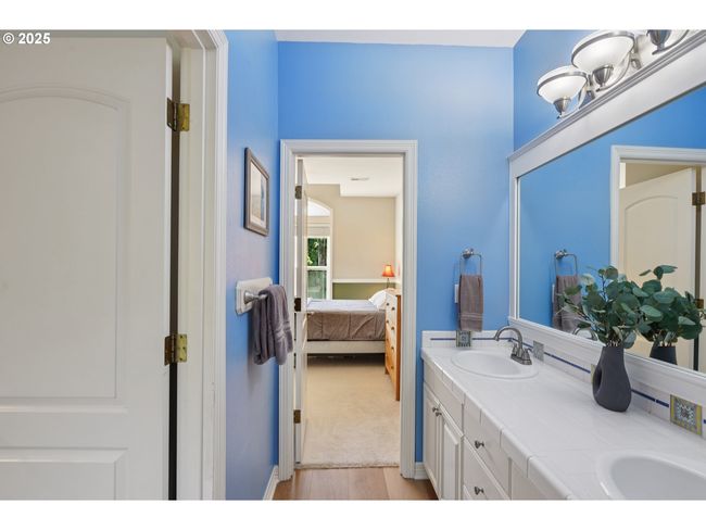 1488 Sw 17 Th Ct, House other with 5 bedrooms, 4 bathrooms and 3 parking in Gresham OR | Image 31