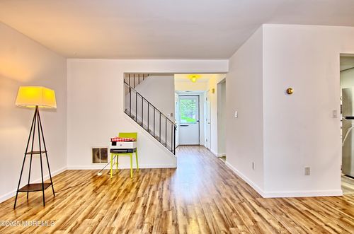 28 Jesse Rd, Howell, NJ, 07731-2070 | Card Image