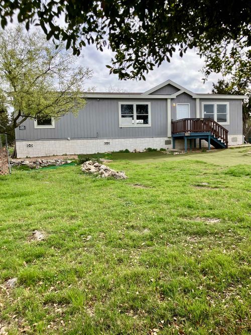 2203 25th St, Horseshoe Bay, TX, 78657 | Card Image