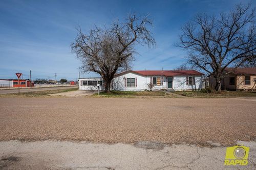 1210 N 10th St, Ballinger, TX, 76821-3642 | Card Image
