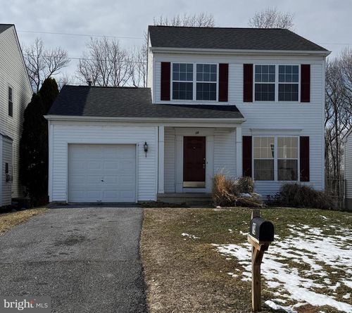 19 Sir Thomas Ln, NEWARK, DE, 19702-4179 | Card Image