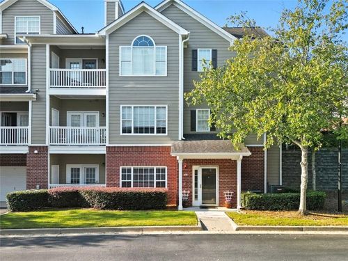 2001 Woodland Ln, Alpharetta, GA, 30009-8744 | Card Image