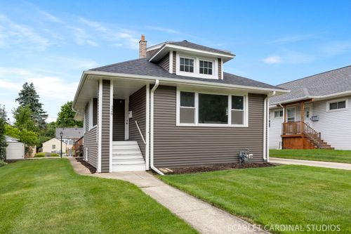 226 S Lombard Ave, Lombard, IL, 60148-2752 | Card Image