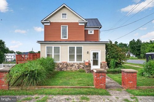 401 6th St, SHENANDOAH, VA, 22849-1412 | Card Image