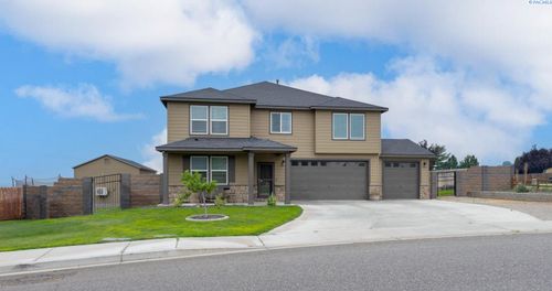 4811 Avion Dr, Pasco, WA, 99301-4825 | Card Image