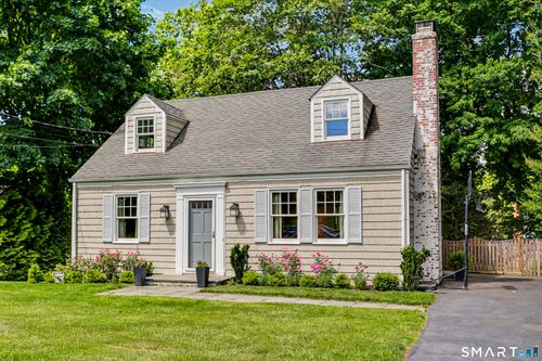 33 Walmsley Rd, Darien, CT, 06820-5130 | Card Image