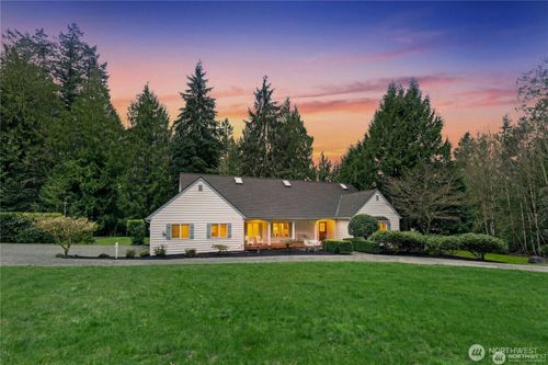 10235 Battle Point Dr Ne, Bainbridge Island, WA, 98110-1490 | Card Image